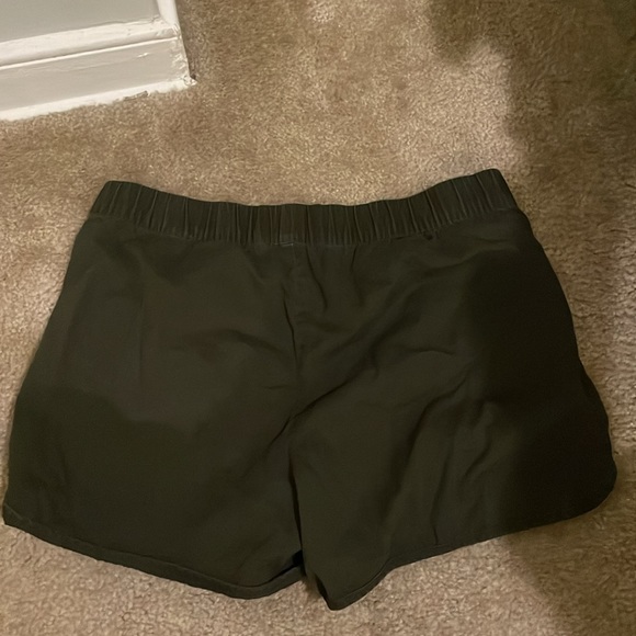 Banana Republic Olive Green Shorts - Picture 2 of 4